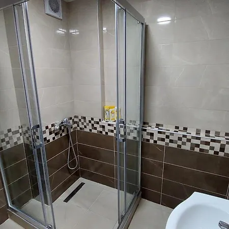 Viola Apartment *